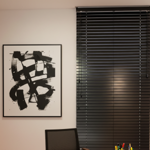 Persiana Horizontal de Madeira 50mm - Preta